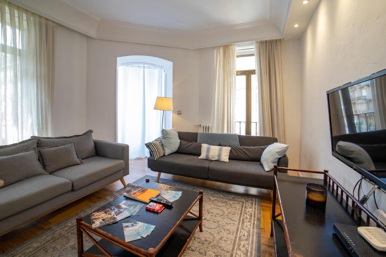 La Concha Cozy Balcony Apartment By Cisan Rentals 산세바스티안 외부 사진