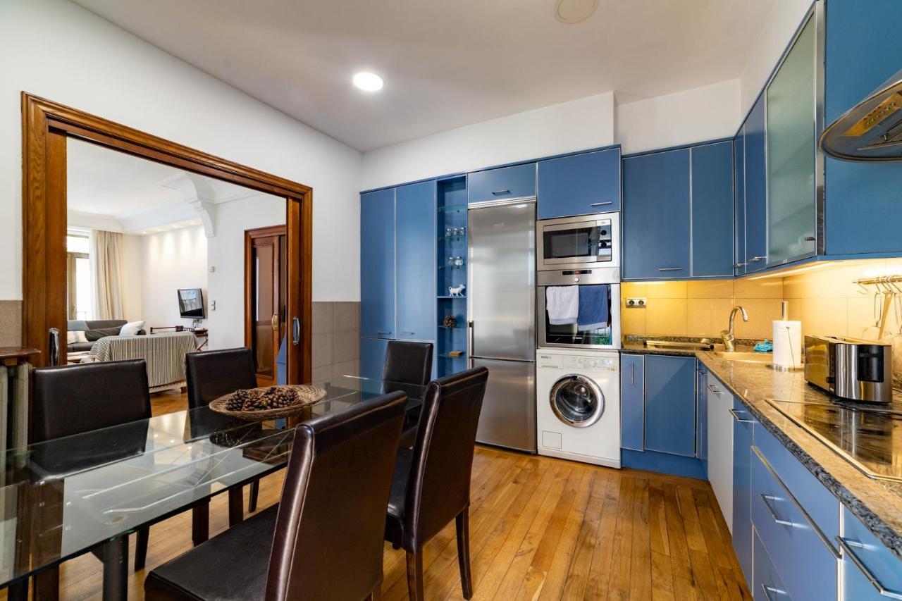 La Concha Cozy Balcony Apartment By Cisan Rentals 산세바스티안 외부 사진